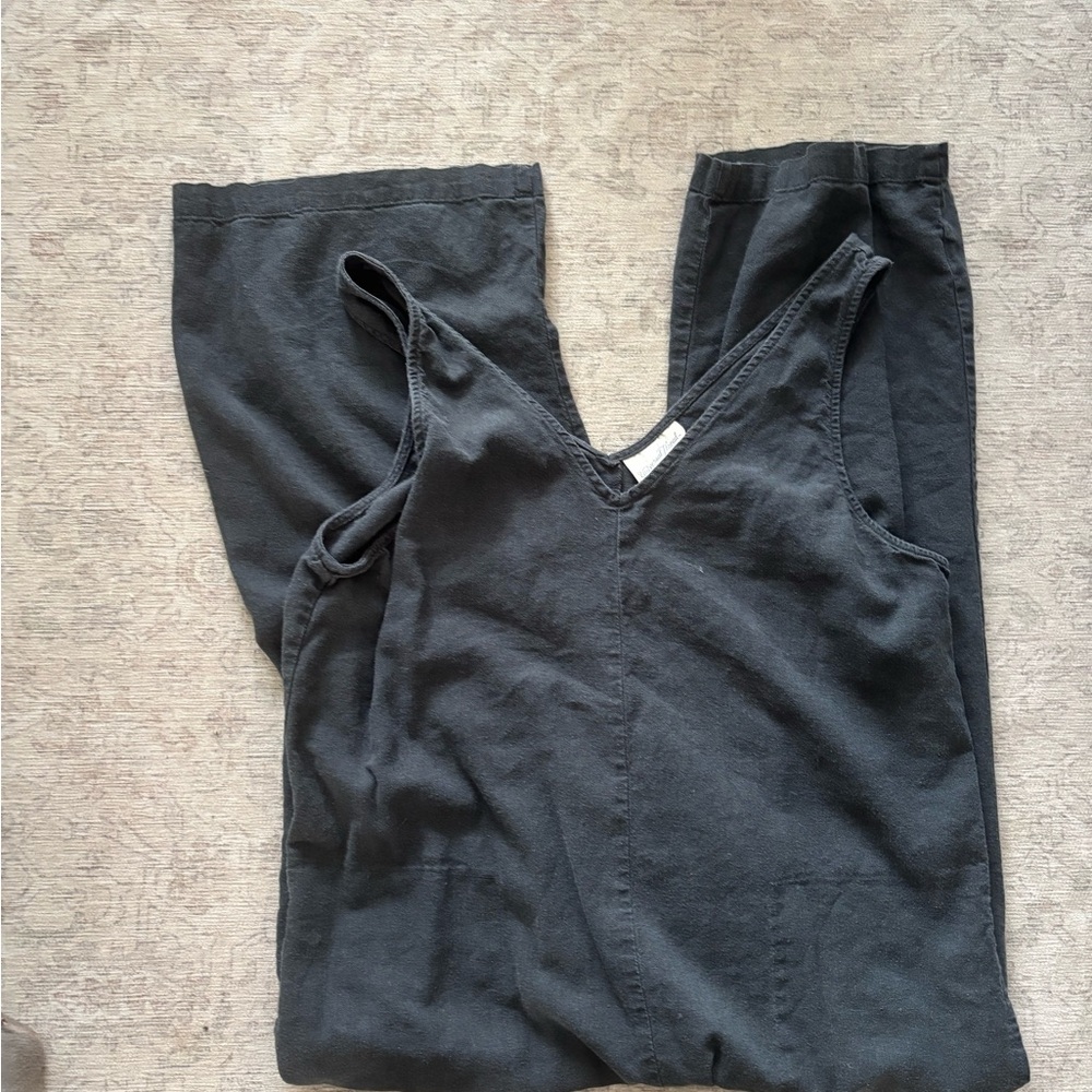 Universal Thread Charcoal Sleeveless Jumpsuit